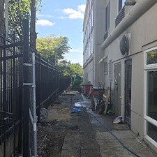 Hilton-Inn-stucco-soft-washing 17